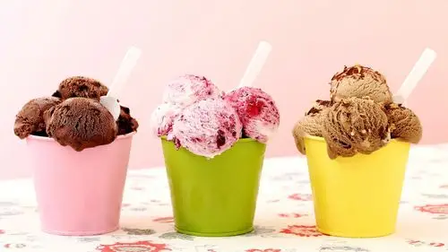 为酷暑带来凉爽的冰淇淋 壁纸图片