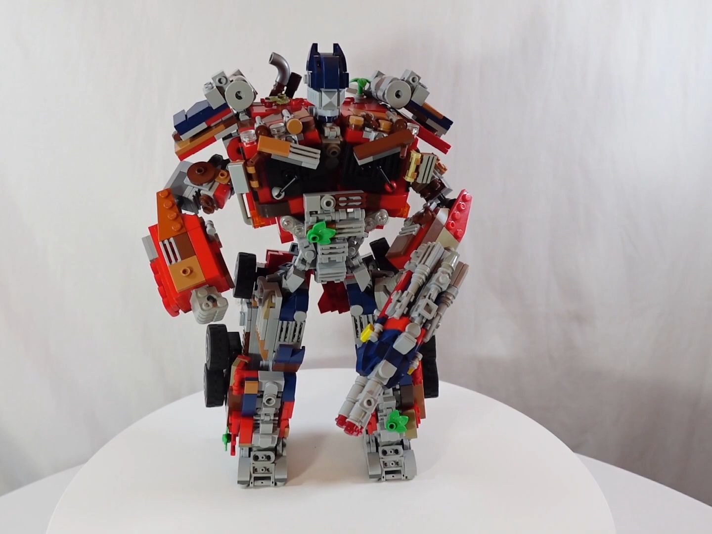 乐高变形金刚 藏匿擎天柱