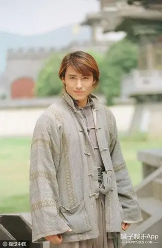 [老照片]《幻城》里火王胡兵,其实是一代型男啊