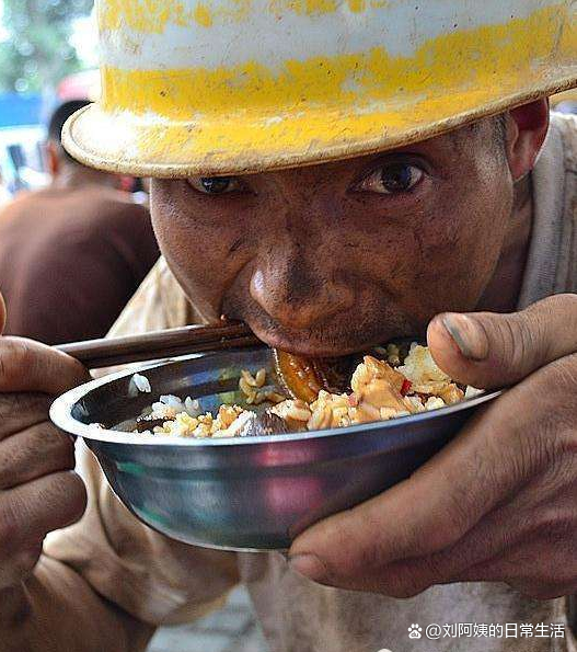 谁能理解底层农民工的心酸!