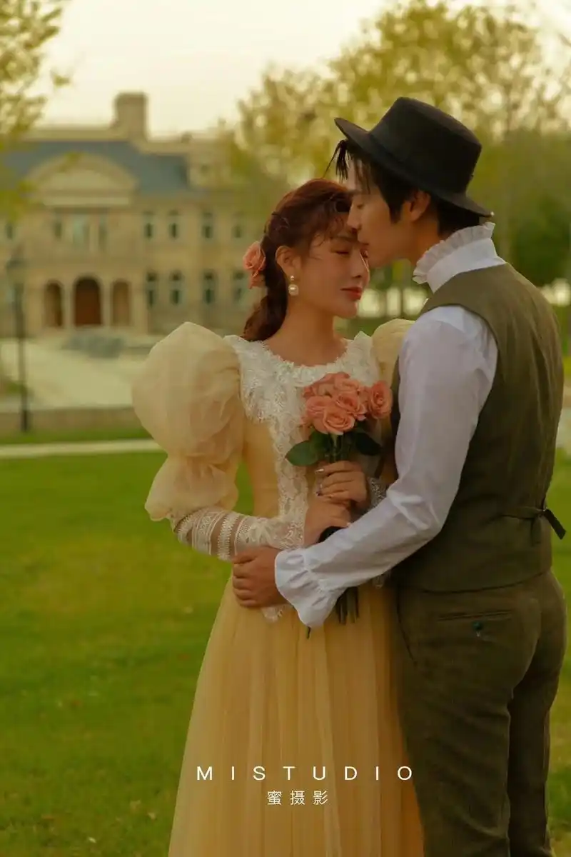 田园法式婚纱照莫奈花园