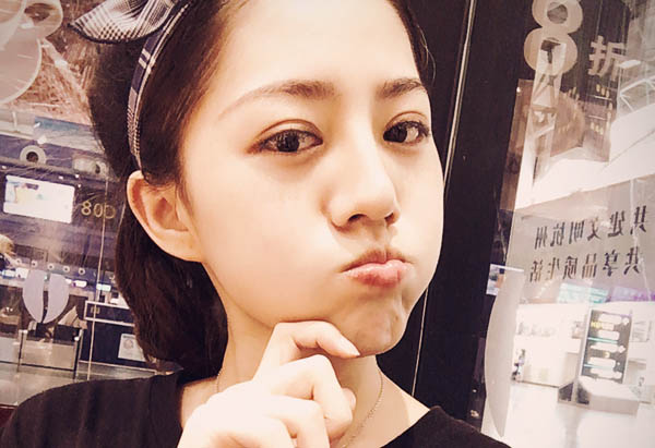 非诚勿扰曹紫瑾渲个人资料微博 系新疆天然美女爱吃小龙虾