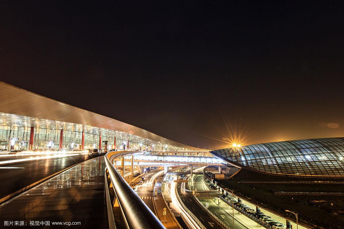 首都国际机场t3航站楼夜景