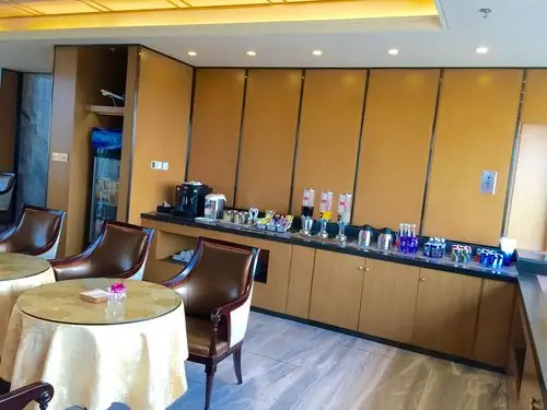 各机场休息室汇总~希望大家一起完善,供飞客们参考!