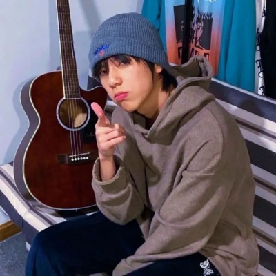 沫兮 干净成熟真人ins气质男生头像