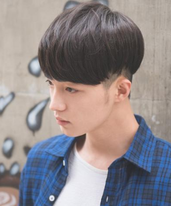 男生锅盖头发型怎么留,超高人气男生潮流短发