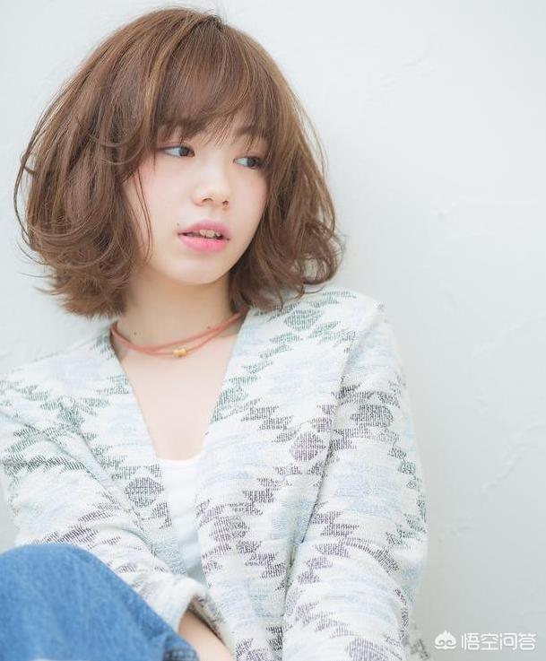 头条问答 - 沙发发质适合的发型有哪些?圆脸?(4个回答)