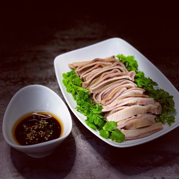 鹏妈在奔跑做的白切猪肚