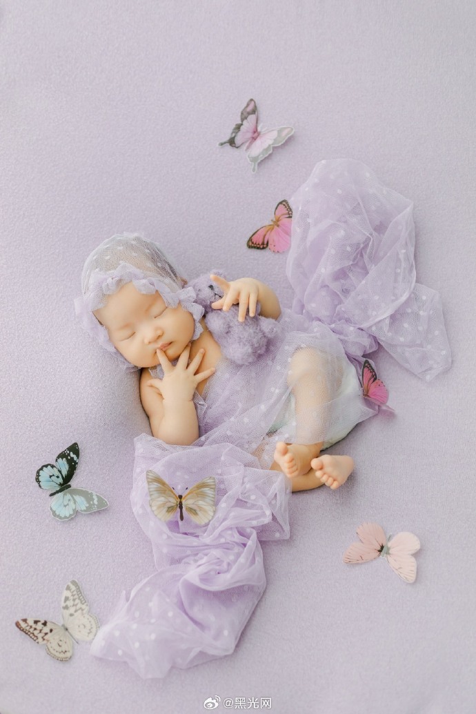 黑光图库新生儿作品欣赏蝴蝶作者:翔子黑光图库超话#人像摄影##肖像