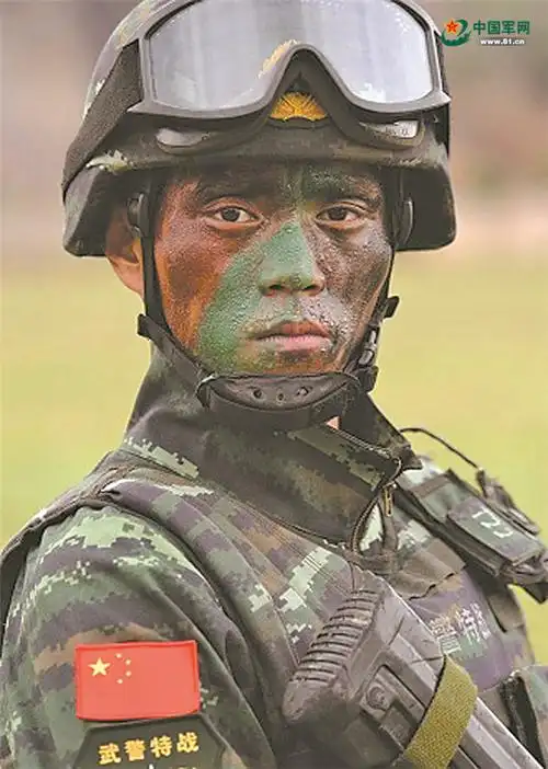 记武警广东总队机动支队某中队中队长彭星:特战尖兵的"星光大道"