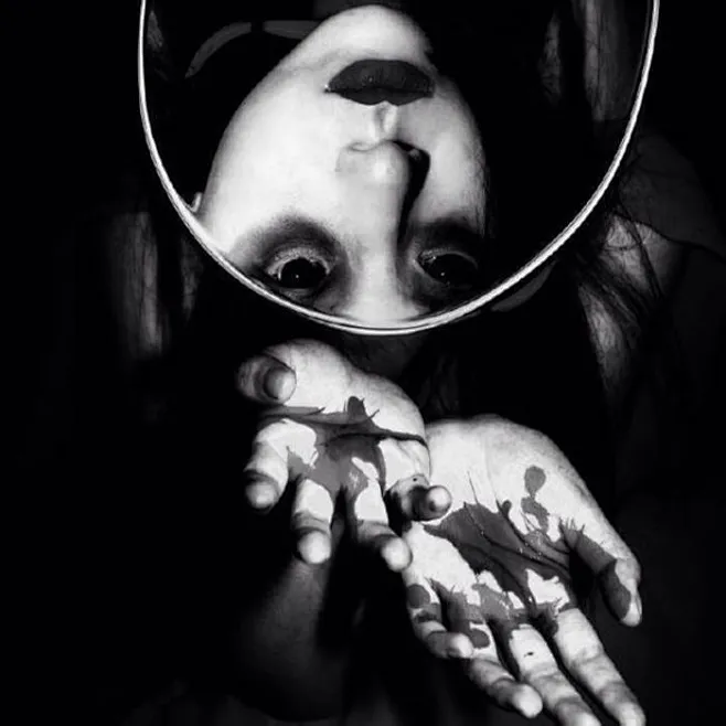 [女生头像] [黑白头像] [病女] [诡异] [半身头像] 季懿苏の