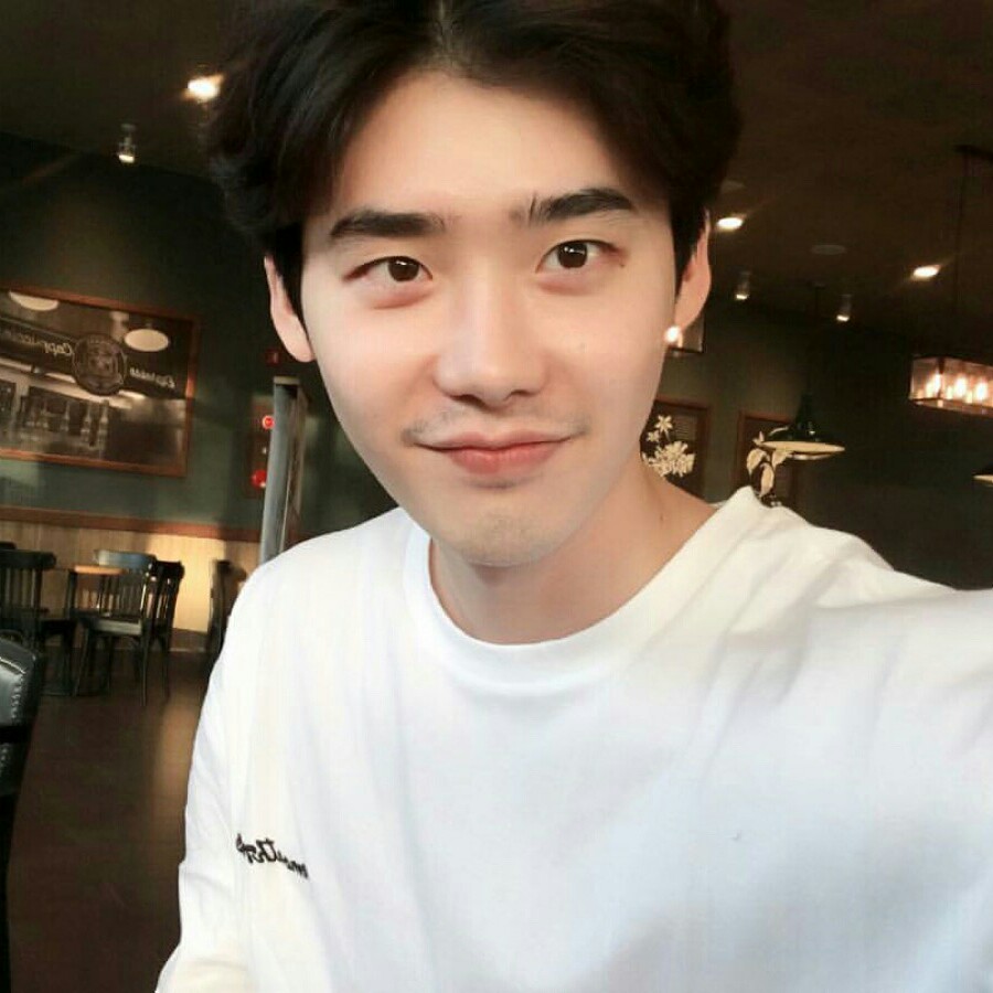 韩潮男星李钟硕头像集