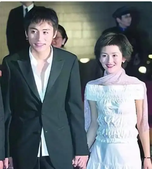 谢娜|诺一|成龙|刘烨(演员)_网易订阅