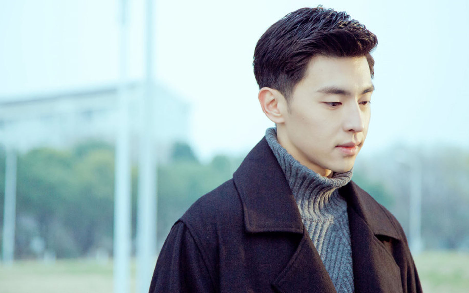 娱乐圈内当红小鲜肉邓伦背景被扒出,并不是之前传言的富二代!