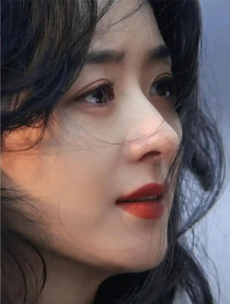 赵丽颖的鼻子有多美?拿着她的照片来让 - 抖音