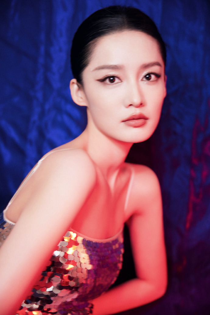 李沁旗袍吊带叠穿##李沁亮片旗袍国风