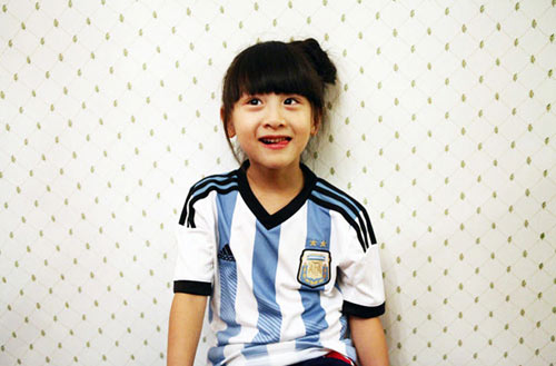 田亮泳池训练女儿游泳森碟粉色系泳衣可爱10