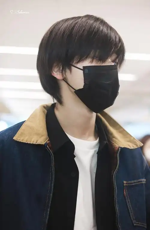 给我看看你们老公宋亚轩的机场图