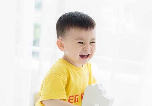 男孩理小平头阳光又清爽 2023年男童简约流行的平头剪法新上线 - 发型