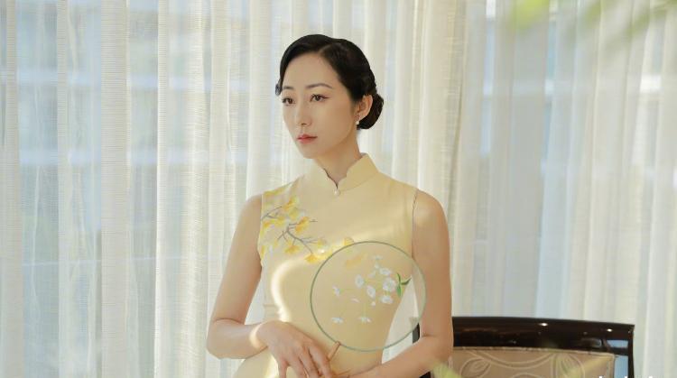 韩雪旗袍造型引领时尚潮流,传承中国传统文化_女性_魅力