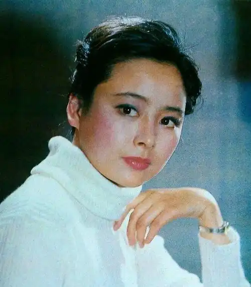 著名影星张瑜集锦