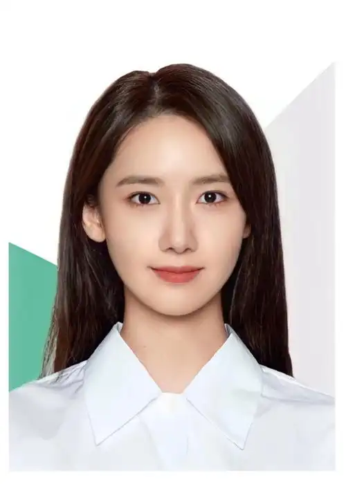 水们有没有女爱豆的正脸照啊