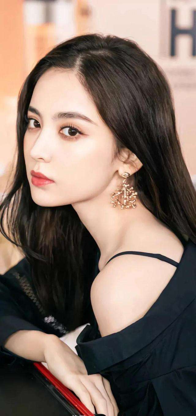 新疆盛产美女,8位女星上榜,哪一位是你钟意的?