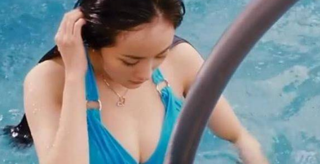 杨幂泳装照流出,太撩人 .