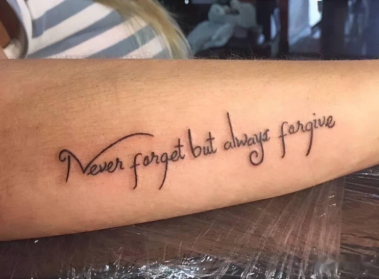 20条适合纹在身上的英文短句快快收藏