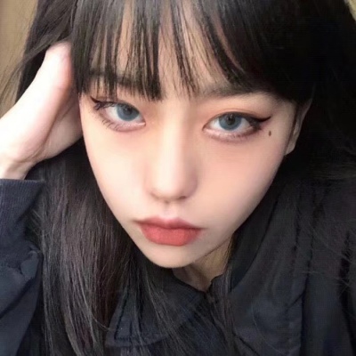 酷到毙的真人女生优质头像/你一次次的把我推开  那我就走了