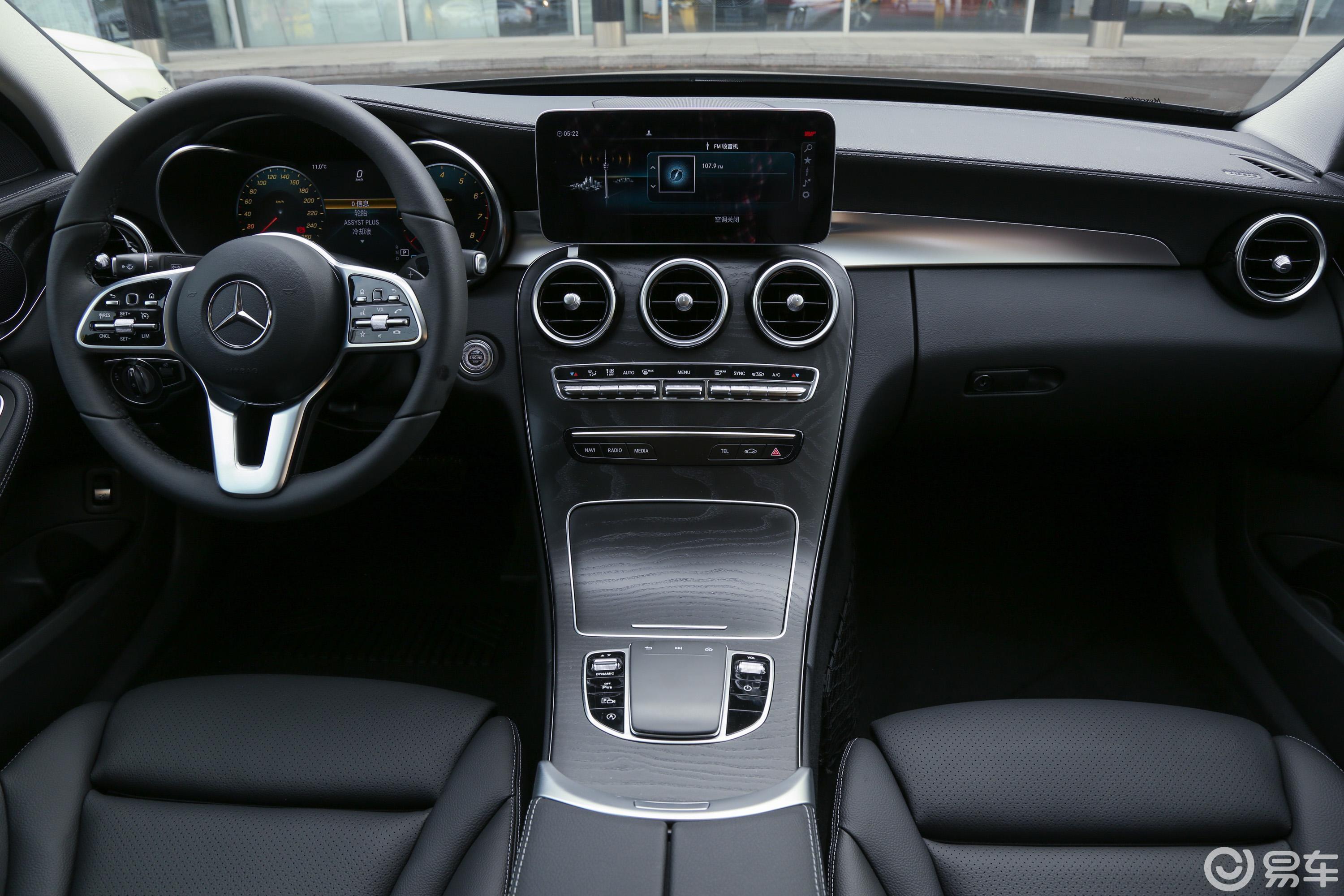 【奔驰c级2019款c 260 l 4matic 运动轿车中控台整体汽车图片-汽车