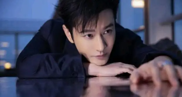 人前是明星偶像,人后却是商业圈大佬,难怪无人敢得罪这四位_黄晓明