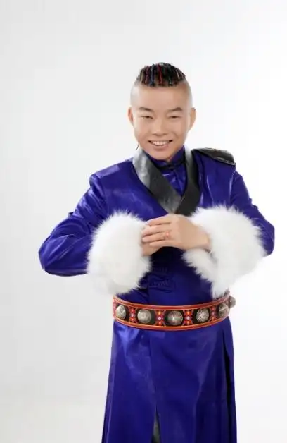 蒙克《草原请你来》祝大家元旦快乐 展新年愿望