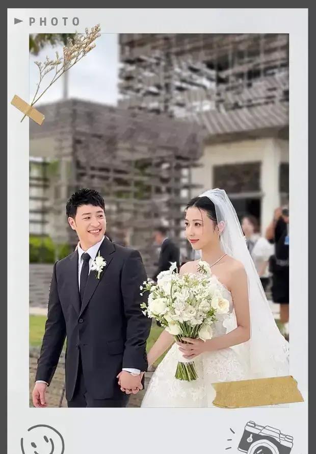 杨丞琳李荣浩亮相潘玮柏婚礼,甜蜜情侣装引热议