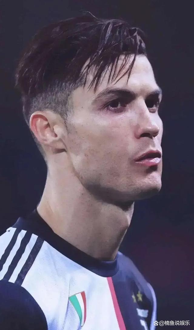 c罗年轻时候有多帅?颜值巅峰期宛如校园初恋,五官精致眉清目秀