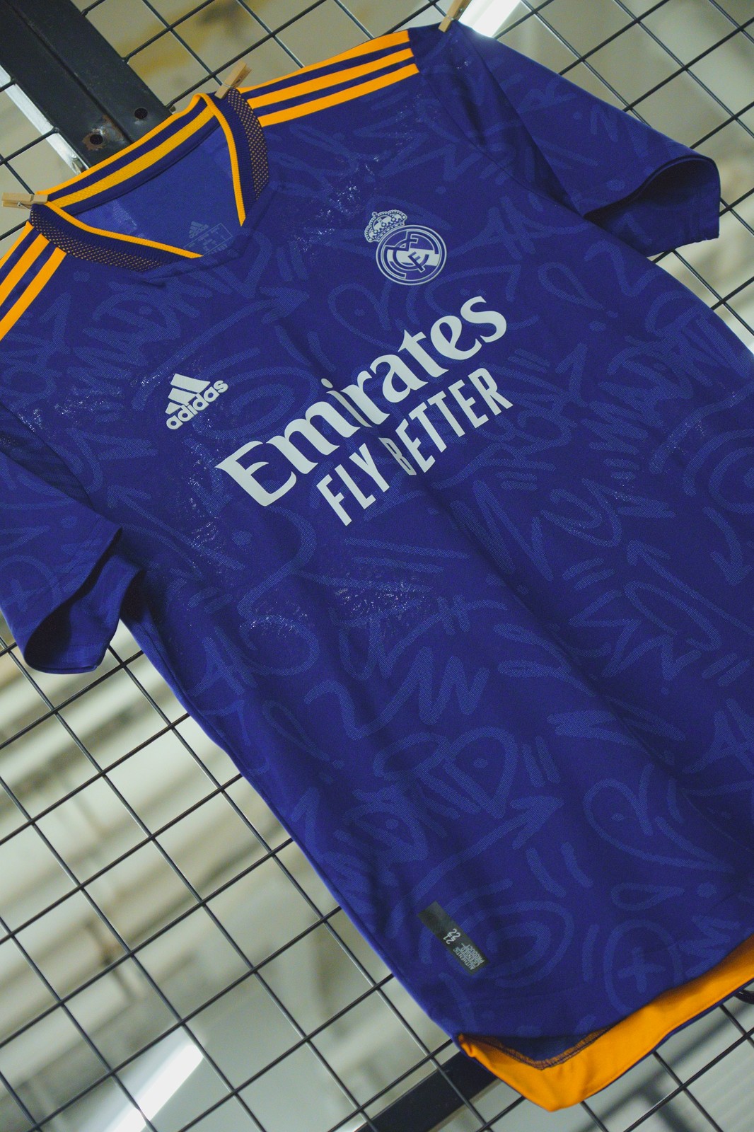 皇马客场球衣(adidas皇家马德里2021/22赛季客场球衣球员版)