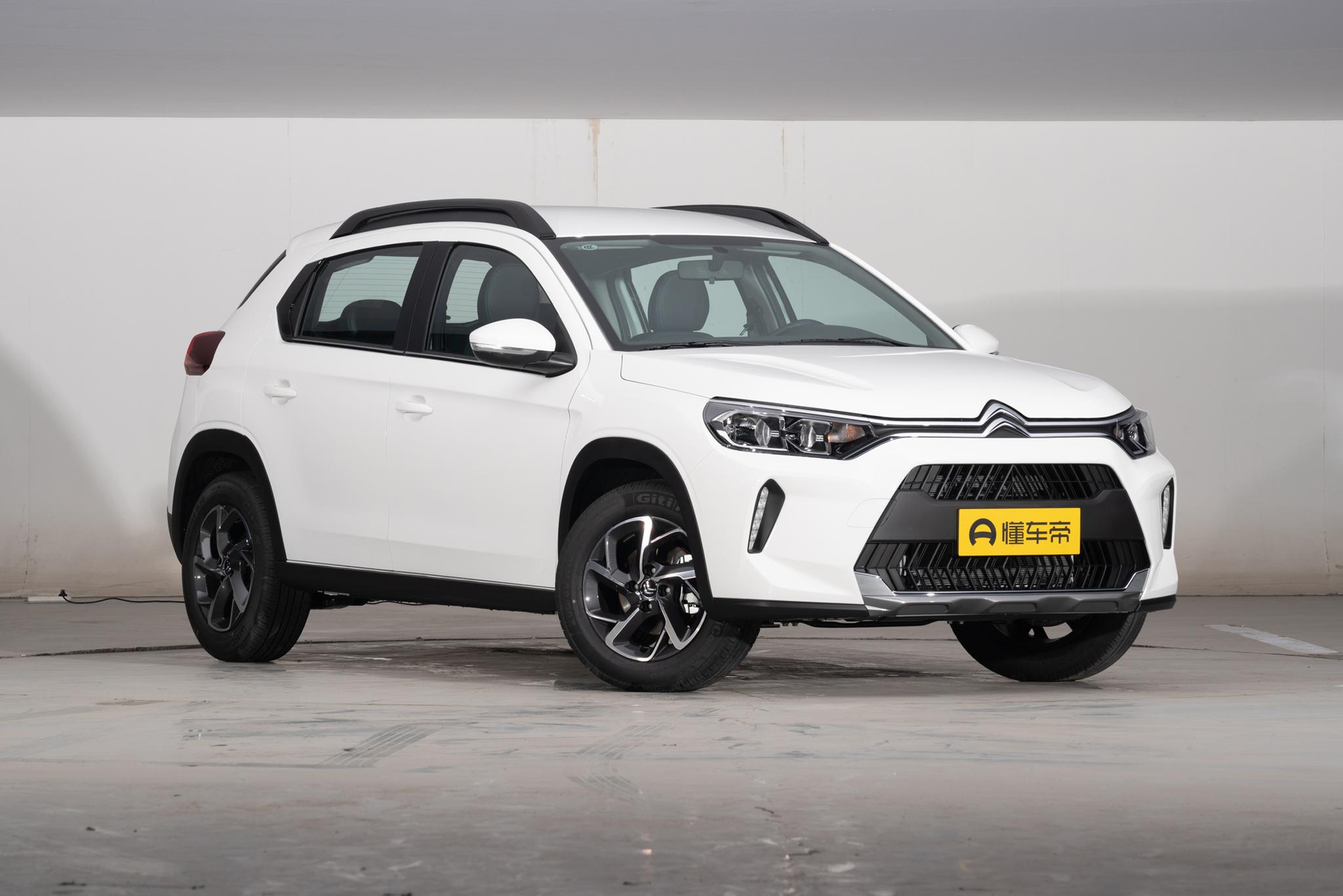 雪铁龙c3-xr售11.39万元,nedc综合油耗5.0l/100km,养车成本经济