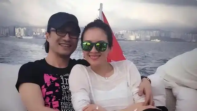 演员章子怡,聚会时碰上一个老公,结婚7年儿女双全