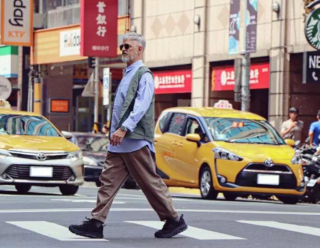 让这位"大爷"告诉你如何穿能帅过余文乐_vernon