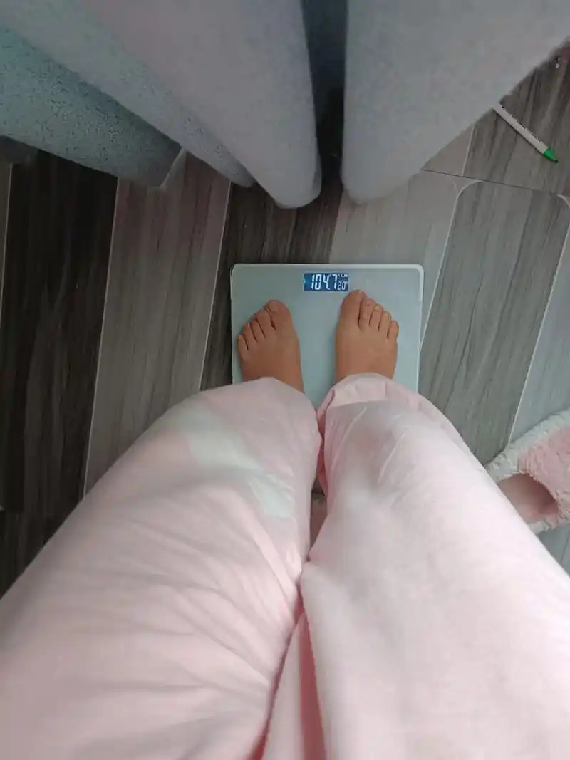 虽然是差不多花了一个月半116斤瘦了,现在104斤多虽然是辛 - 抖音