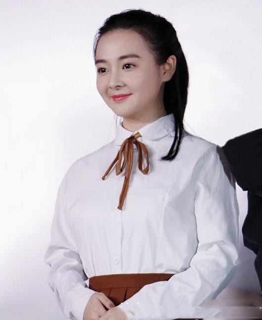 杨丽晓,在《少年包青天3》中饰演小狸,如今逆袭美得不可方物_释小龙