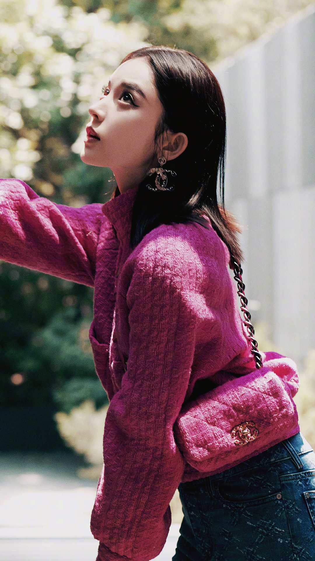 古力娜扎性感美艳手机壁纸