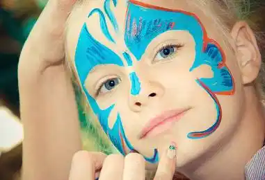 脸部彩绘图片_脸部彩绘图片大全_脸部彩绘图片素材