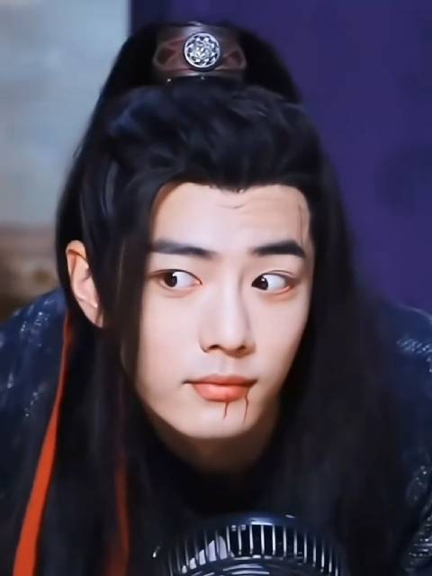 肖战长发高马尾#这才是长头发高马尾,想念魏无羡了,魏婴今日安否?