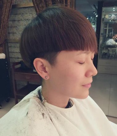 剃鬓角女生齐耳短发 剃鬓角短发女生发型