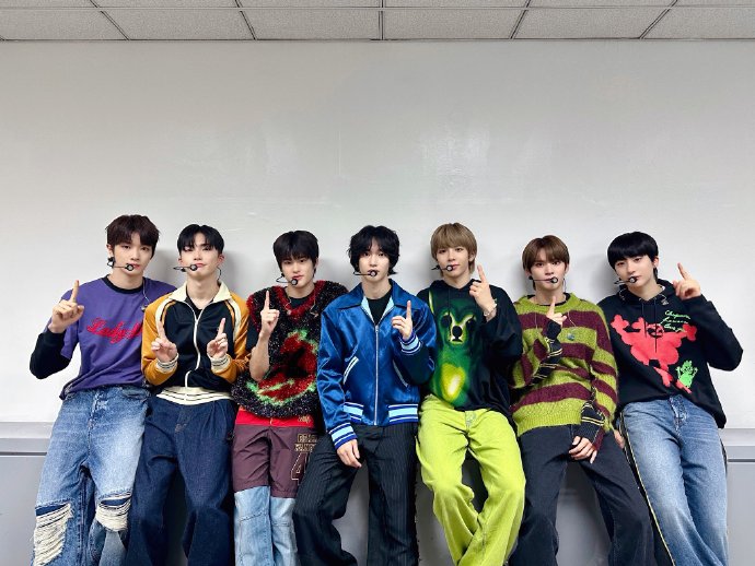 riize##riseandrealize##getaguitar##riize_getaguitar