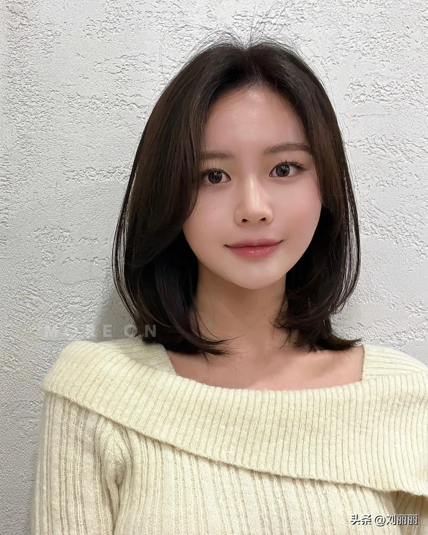 最值得尝试的女发:瘦脸微扣锁骨发,让你挑不出毛病_发型_女性_脸型