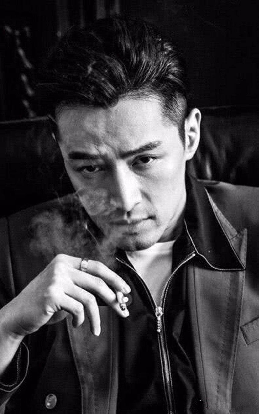 盘点抽烟的男星, 胡歌雅痞霍建华熟练, 但都没有他的气场足|吸烟|气场