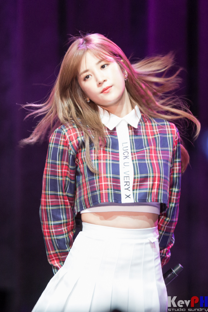 朴初珑0303生日快乐# 饭拍160110 pink. 来自朴初珑吧 - 微博