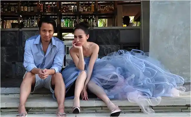 朱志威并非与娱乐圈毫不相干,他的妈妈吴正元曾是华纳唱片的高层,而他